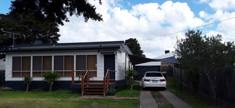 Bay Bell Cottage - Sunshine Coast Tourism 3