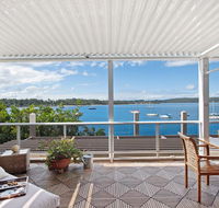 Bay Breeze Boutique Accommodation - Holiday Sunshine Coast