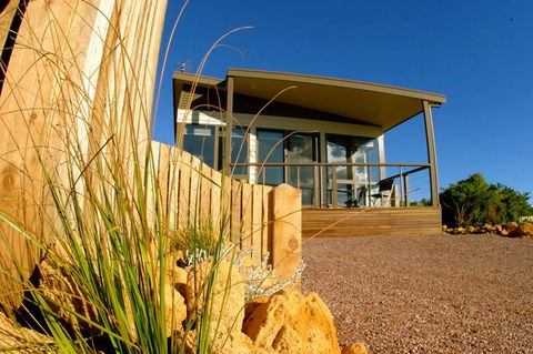 Bay Of Islands Apartments - Sunshine Coast Tourism 0