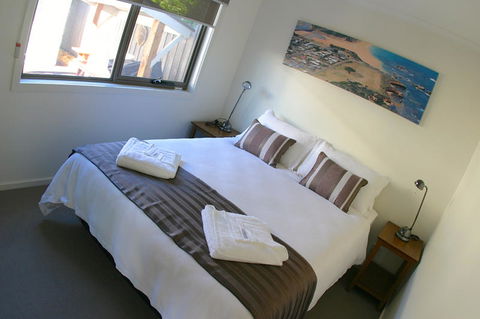 Bay Of Islands Apartments - Sunshine Coast Tourism 2