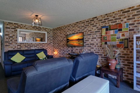 Bay Parklands, Unit 27/2 Gowrie Avenue - Sunshine Coast Tourism 1