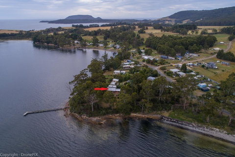 Bay Retreat Port Arthur - Sunshine Coast Tourism 1
