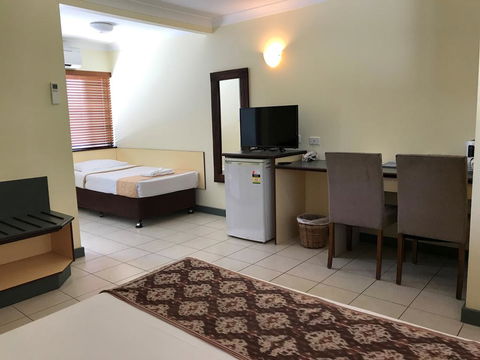 Bay Village Tropical Retreat & Apartments - Sunshine Coast Tourism 2