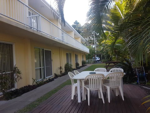 Bayshores Holiday Apartments - Holiday Sunshine Coast 0