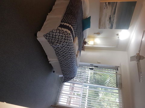 Bayshores Holiday Apartments - Holiday Sunshine Coast 3