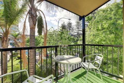 Bayview Apartments - Sunshine Coast Tourism 0