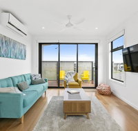 Beach  Golf Stays Australia - Sunshine Coast Tourism