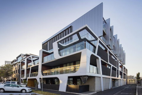 Beach Apartment Port Melbourne - Holiday Sunshine Coast 3