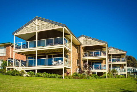 Beach Breakers Apartment - Stunning Views - Sunshine Coast Tourism 2