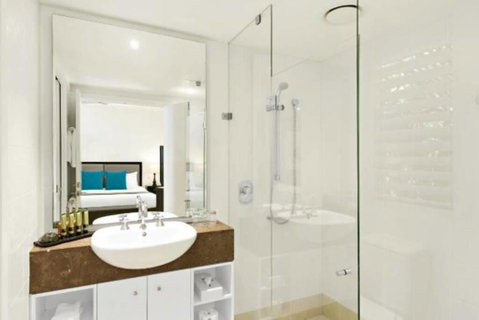 Beach Club Palm Cove - Sunshine Coast Tourism 3