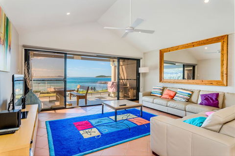 Beach Duplex 72b Marine Dr - Fingal Bay - Holiday Sunshine Coast 2