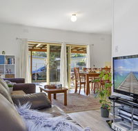Beach Escape  Currarong - basic family accommodation - Holiday Sunshine Coast