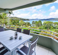 Beach Front Lagoon Lodge Apartments - Holiday Sunshine Coast