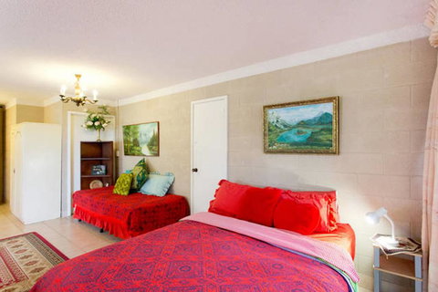 Beach Haven Studio - Sunshine Coast Tourism 1