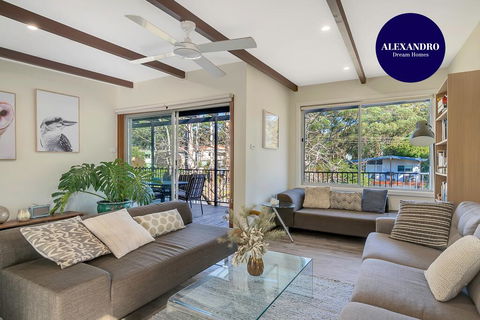 BEACH HOME ENCHANTED STAY CONNECT With NATURE - Sunshine Coast Tourism 0