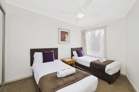 Beach Resort Apartment - Sunshine Coast Tourism 3