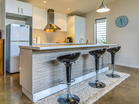 Beach Retreat On Koala - Holiday Sunshine Coast 2