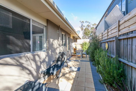 Beach Road Classic 3-10 - Sunshine Coast Tourism 2