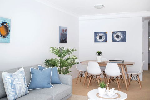 Beach Side Holiday Apartment - Sunshine Coast Tourism 3