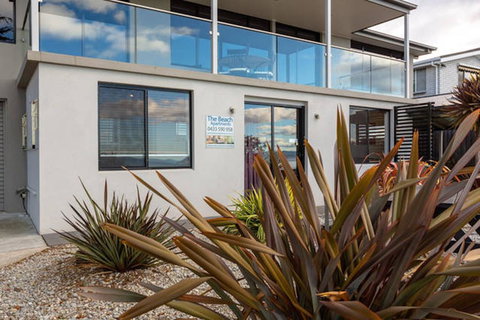 Beachfront Apartment Blackmans Bay - Sunshine Coast Tourism 1