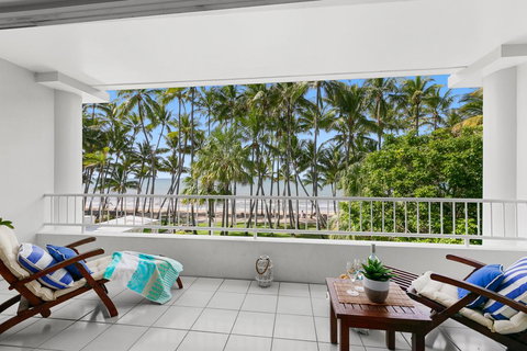 Beachfront Apt. In Alamanda Beachfront Resort (17) - Sunshine Coast Tourism 0