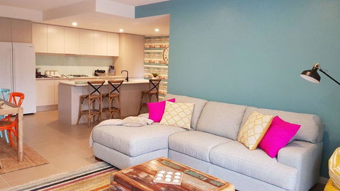 Beachfront Boogaloo - Sunshine Coast Tourism 3