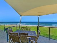 Book The Oaks Accommodation Vacations Sunshine Coast Tourism Sunshine Coast Tourism
