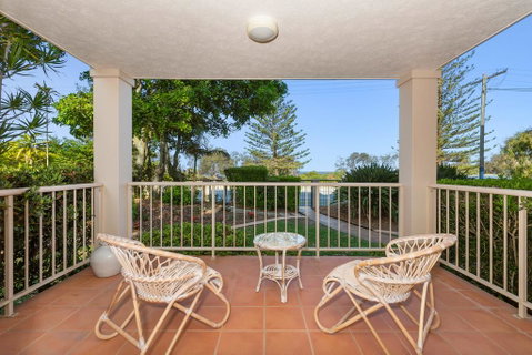 Beachfront On Marine - Sunshine Coast Tourism 0