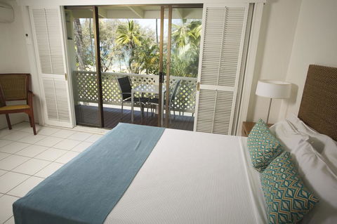 Beachfront Terraces Exclusive Onsite Reception And Management - Sunshine Coast Tourism 2