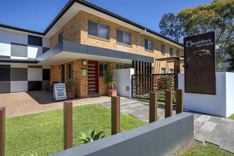 Beachpark Apartments Coffs Harbour - Sunshine Coast Tourism 1