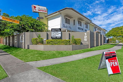 Redcliffe Motor Inn - Sunshine Coast Tourism 0