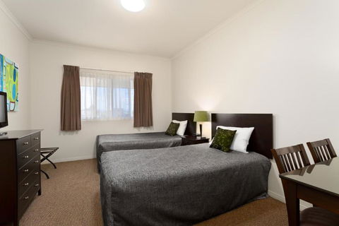 Redcliffe Motor Inn - Sunshine Coast Tourism 3