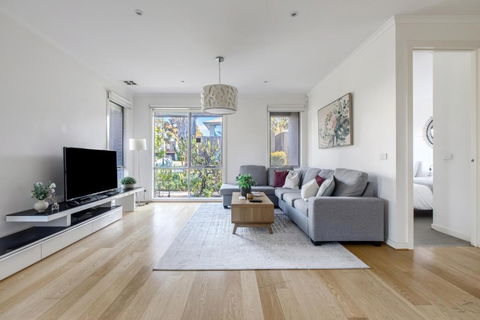 Ringtail Retreat - Contemporary Family Comforts - Sunshine Coast Tourism 0