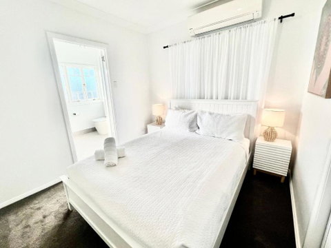 Renovated Queenslander - Upstairs 2km To Stadium - Sunshine Coast Tourism 2