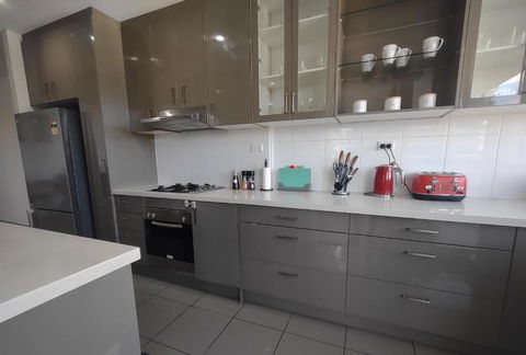 Resort Style 1 Or 2 Bedroom With Pool And Free Parking - Sunshine Coast Tourism 2