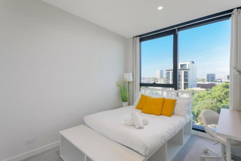 REST COLLECTION One Bedroom Apartment With Study - Sunshine Coast Tourism 1