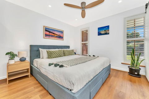 Redbrick Retreat - Generous Coastal Escape - Sunshine Coast Tourism 2
