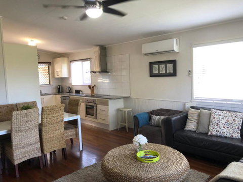 Redland BayBreeze - Holiday Sunshine Coast 0