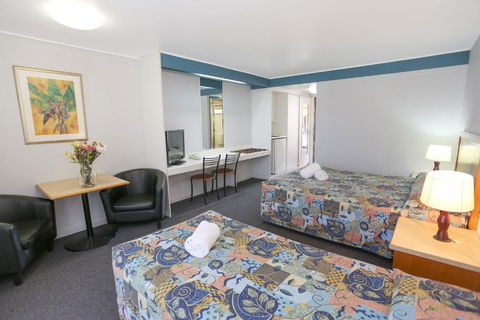 Reef Resort Motel - Holiday Sunshine Coast 2