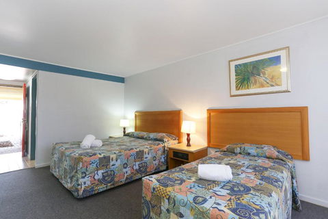 Reef Resort Motel - Holiday Sunshine Coast 3