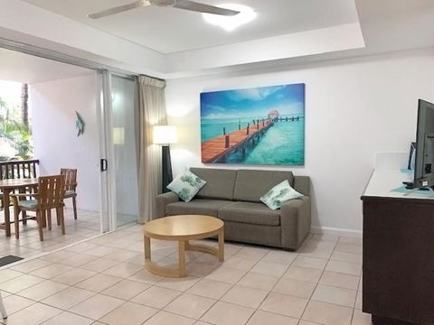 REEF RETREAT APARTMENTS PALM COVE Unit 11 - Sunshine Coast Tourism 0