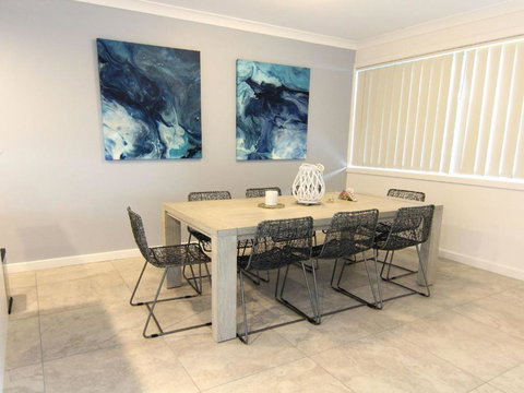 Reflections G01 On The Lake - Holiday Sunshine Coast 2