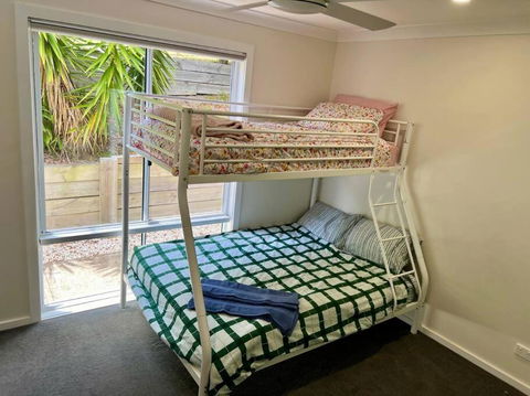 Relax And Reconnect At MaluaBay - Sunshine Coast Tourism 3