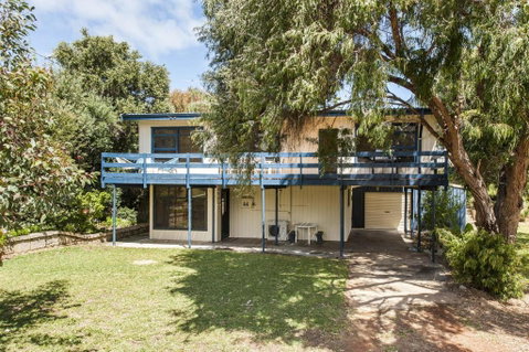 Relax Moore - Close To Beach - Sunshine Coast Tourism 1