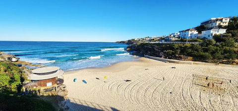 Relaxed Coastal Living With Fantastic Sea Views - Holiday Sunshine Coast 3