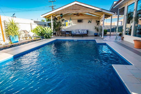 Resort On Morgan With Beautiful Private Pool, Pet Friendly - Sunshine Coast Tourism 0