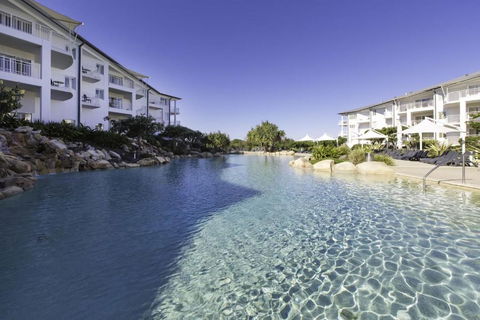 RESORT ON THE BEACH 1219/20 - Sunshine Coast Tourism 0