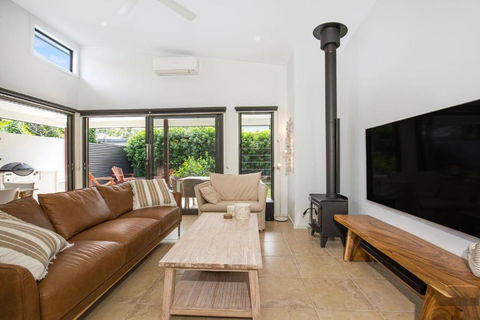 Rest Pet Friendly With Outdoor Bath 3 Mins Walk To Beach - Holiday Sunshine Coast 1