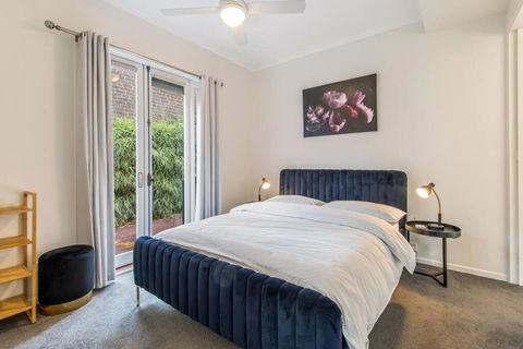 Retreat On George - Sunshine Coast Tourism 0