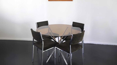 Retro Beach House - Macmasters Beach - Holiday Sunshine Coast 3